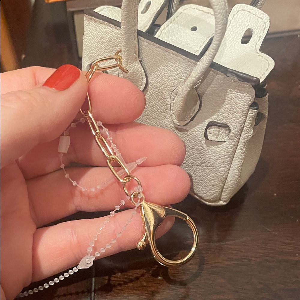 New Ear Bud Holder Cream Handbag Purse Charm - Picture 5 of 9